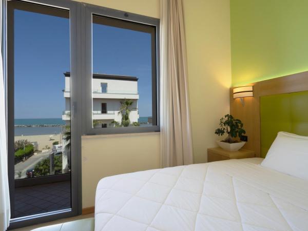 Hotel Ostuni : photo 2 de la chambre chambre double (1 adulte et 1 enfant)