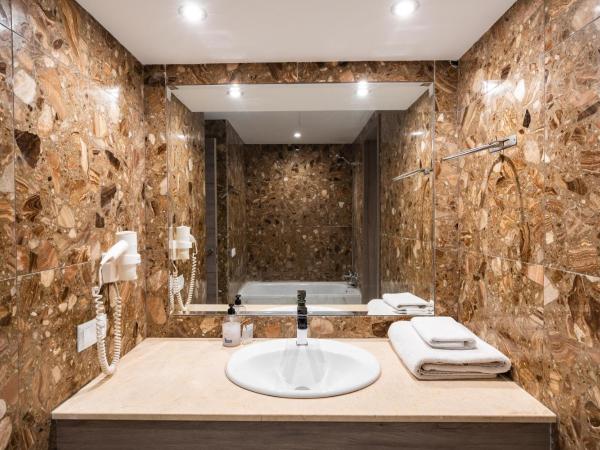 Puerto Banús Beach Apartments : photo 2 de la chambre appartement - vue sur mer