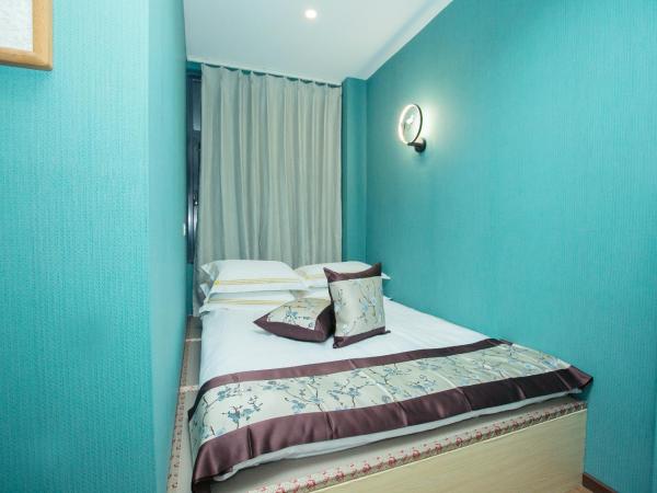 Rong Hotel - Beijing Nanluoguxiang Branch : photo 8 de la chambre chambre familiale cour