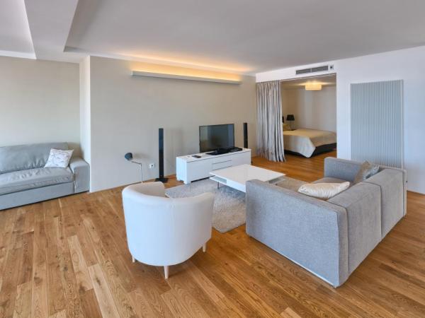 Karlin Residence by TKC : photo 1 de la chambre appartement avec terrasse