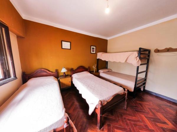 COYA HOSTEL : photo 1 de la chambre chambre quadruple avec salle de bains commune