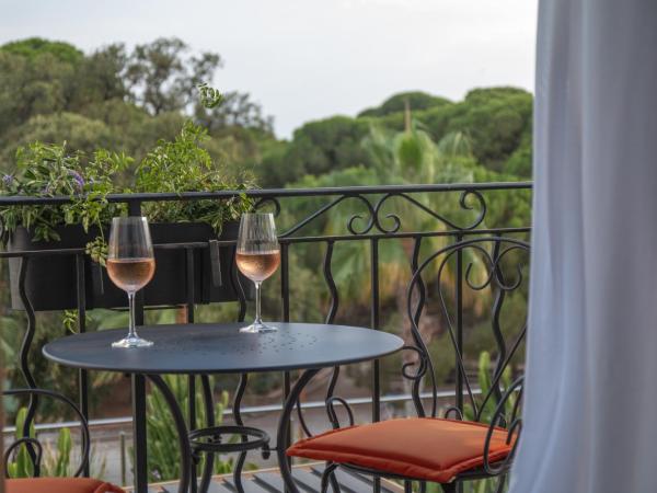 Unique Boutique Hotel Antibes Juan-les-Pins : photo 6 de la chambre chambre double avec balcon