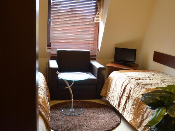 Camping Motel WOK : photo 5 de la chambre chambre double ou lits jumeaux