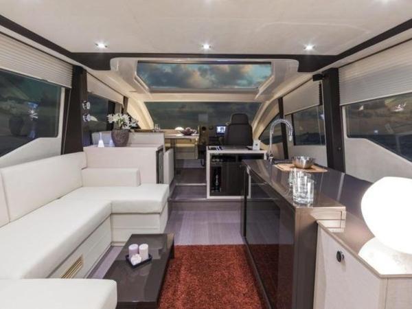 Yachts Cranchi60HT : photo 2 de la chambre mobile home