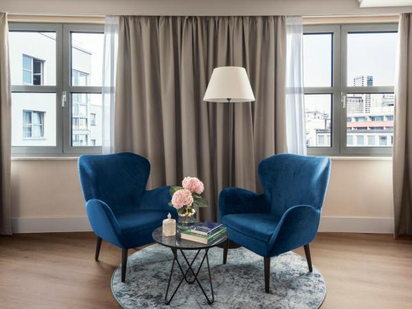 NH Berlin Kurfürstendamm : photo 2 de la chambre très grand logement supérieur