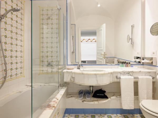 Grand Hotel Capodimonte : photo 5 de la chambre chambre double basique - rez-de-chaussée