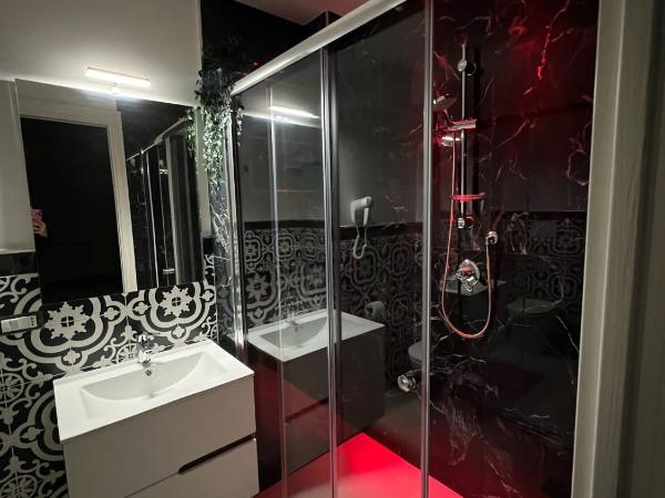 Villa Delle Rose : photo 8 de la chambre chambre double avec salle de bains privative