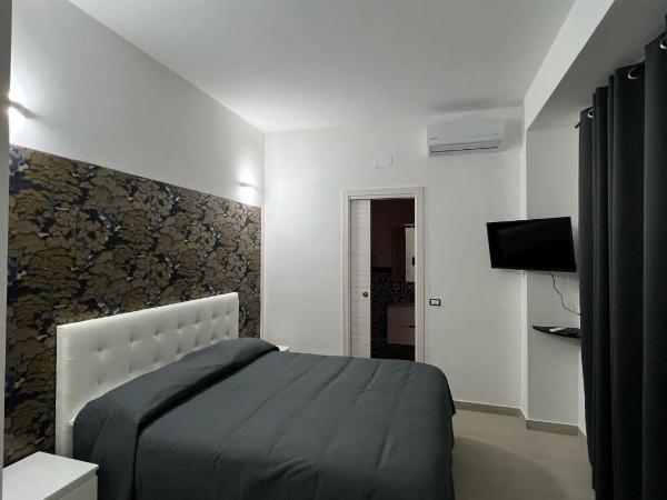 Villa Delle Rose : photo 1 de la chambre chambre double avec salle de bains privative