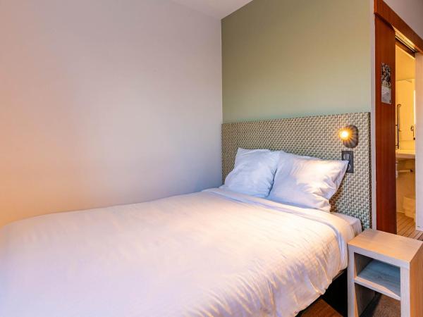 B&B HOTEL Colmar Lumière : photo 1 de la chambre chambre double - accessible aux personnes à mobilité réduite