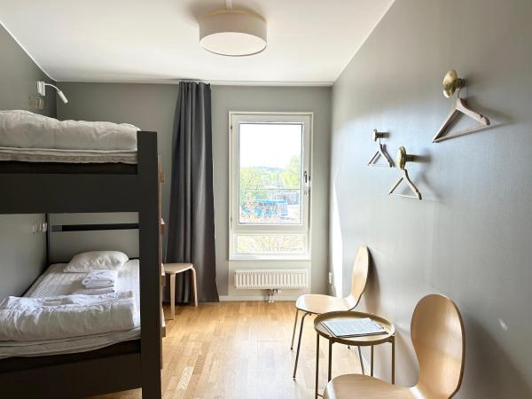 Linnéplatsens Hotell & Vandrarhem : photo 4 de la chambre chambre lits jumeaux Économique avec salle de bains commune