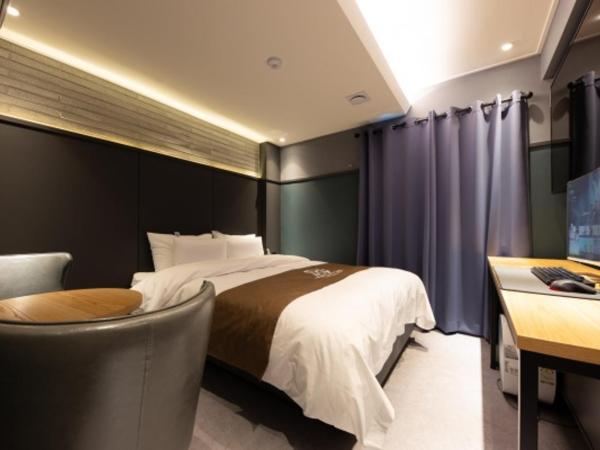 Hotel in Cafe Doksan : photo 1 de la chambre chambre double standard