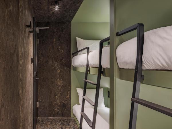 The Usual Rotterdam : photo 3 de la chambre the squad pod (8m2) with shared bathroom