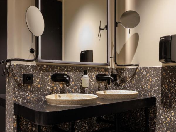 The Usual Rotterdam : photo 4 de la chambre the twin pod (4m2) with shared bathroom