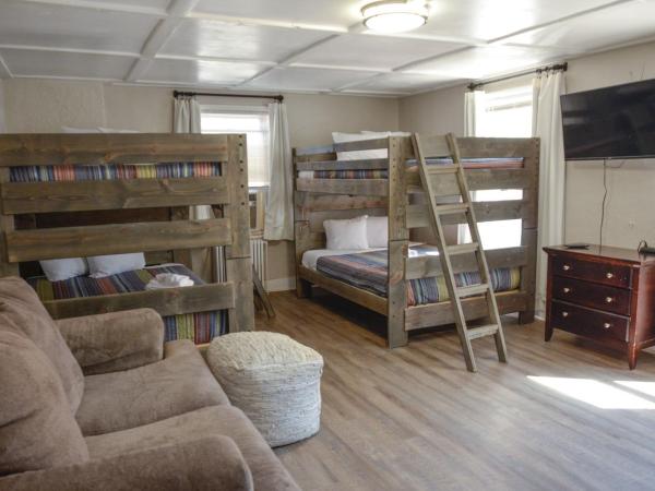 Buffalo Lodge Bicycle Resort - Amazing access to local trails & the Garden : photo 10 de la chambre loft