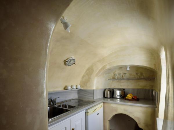 Strogili : photo 5 de la chambre appartement traditionnel supérieur – vue sur caldeira (2-3 adultes) – annexe