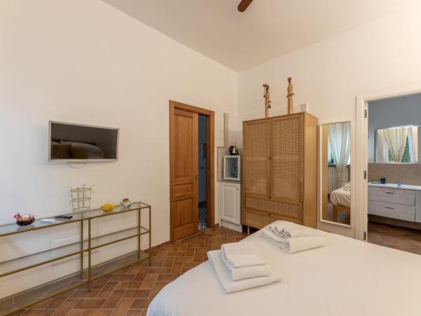 Villa Dorothee : photo 6 de la chambre chambre double avec terrasse