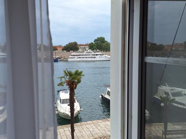 Accommodation Iva : photo 9 de la chambre chambre double - vue sur mer