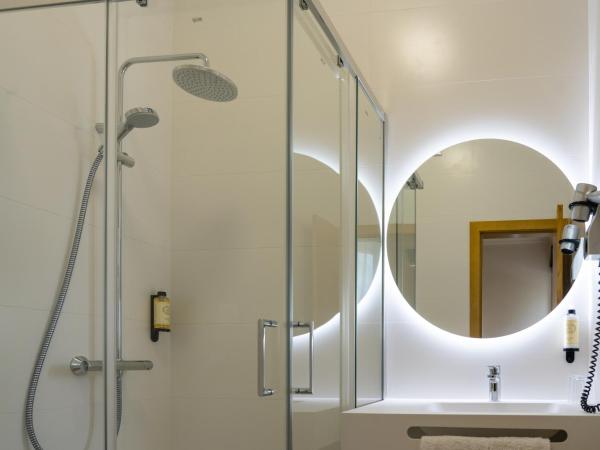 Hotel Vitória : photo 6 de la chambre chambre triple