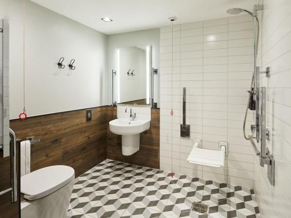 Residence Inn by Marriott London Tower Bridge : photo 2 de la chambre studio 1 lit double - accessible aux personnes à mobilité réduite