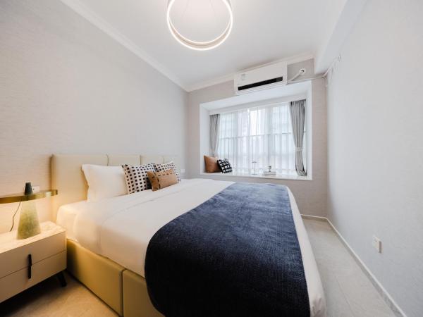 Boruisi Video and Audio Light House - Shenzhen Convention and Exhibition Center Gangxia Metro Station : photo 8 de la chambre suite 3 chambres deluxe