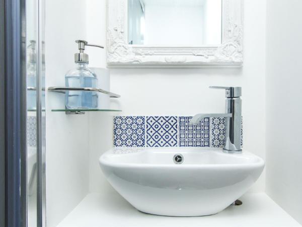 3 Berkeley Square Guesthouse : photo 6 de la chambre chambre lit king-size