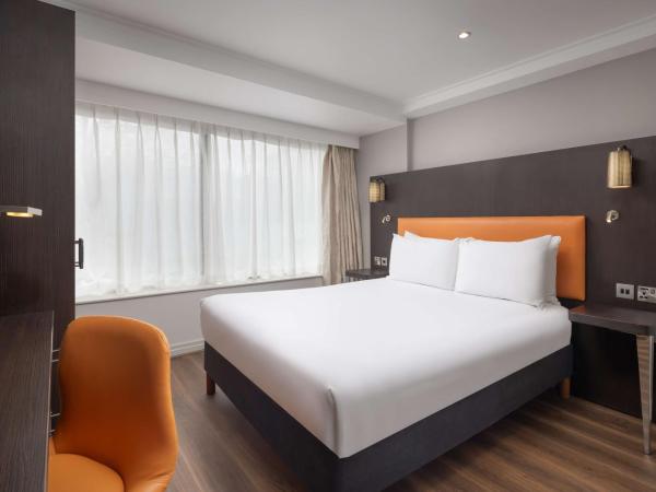 DoubleTree by Hilton London - Hyde Park : photo 1 de la chambre chambre lit queen-size