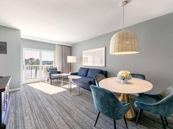 Jamaica Bay Inn Marina Del Rey Tapestry Collection by Hilton : photo 2 de la chambre suite 1 chambre lit king-size - vue sur port de plaisance