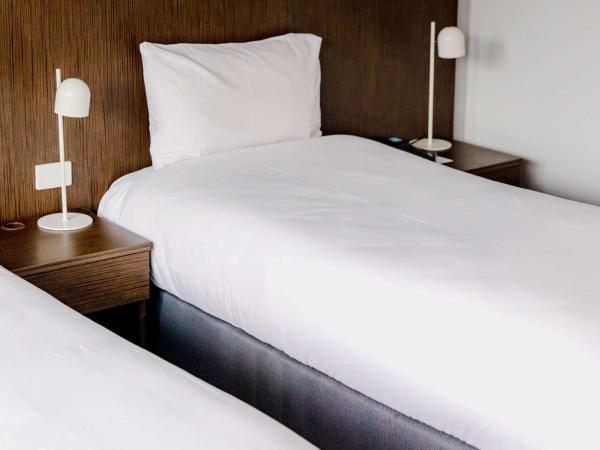 Mercure Brisbane Spring Hill : photo 2 de la chambre chambre lits jumeaux supérieure avec balcon