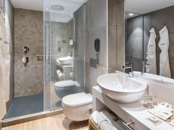 Catalonia Giralda : photo 6 de la chambre chambre familiale avec terrasse 