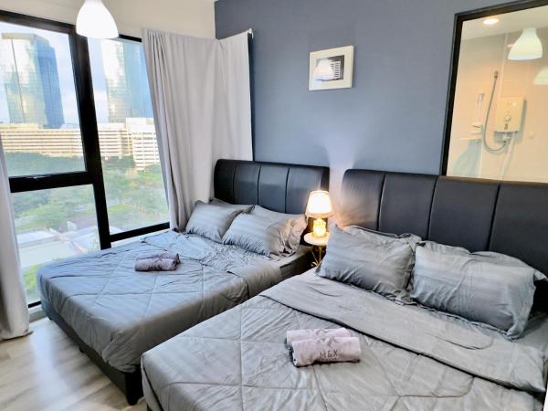 MidValley Southkey Mosaic 6-9pax Netflix-SmartTV70inch : photo 9 de la chambre appartement 2 chambres