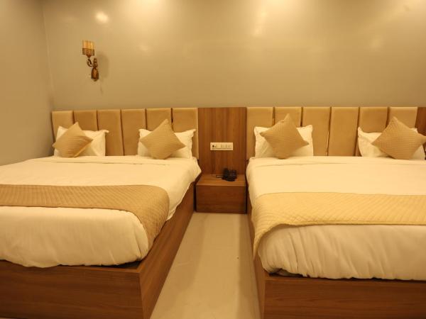 Hotel Trinay : photo 2 de la chambre chambre familiale