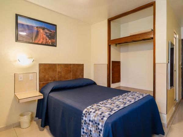 Hotel Mazatlan : photo 5 de la chambre chambre lit queen-size