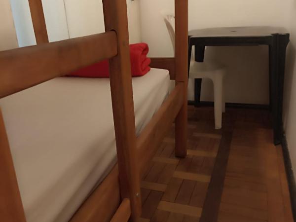 Home Center : photo 1 de la chambre chambre lits jumeaux avec salle de bains commune