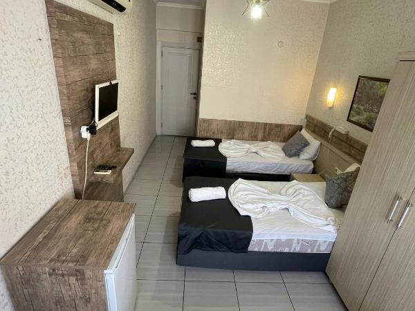 Denizhan Hotel : photo 10 de la chambre chambre triple standard