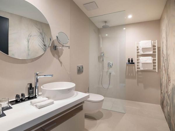 Aminess Younique Narrivi Hotel : photo 6 de la chambre younique suite with sea view balcony