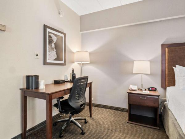 Best Western Plus Cairn Croft Hotel : photo 7 de la chambre grande chambre lit king-size avec balcon - tower - non-fumeurs