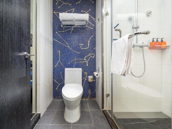 Orange Hotel Shanghai Hongqiao Airport Caoan Road Branch - Free Hongqiao Airport & Hongqiao Train station Shuttle Bus : photo 4 de la chambre superior queen room - no windows