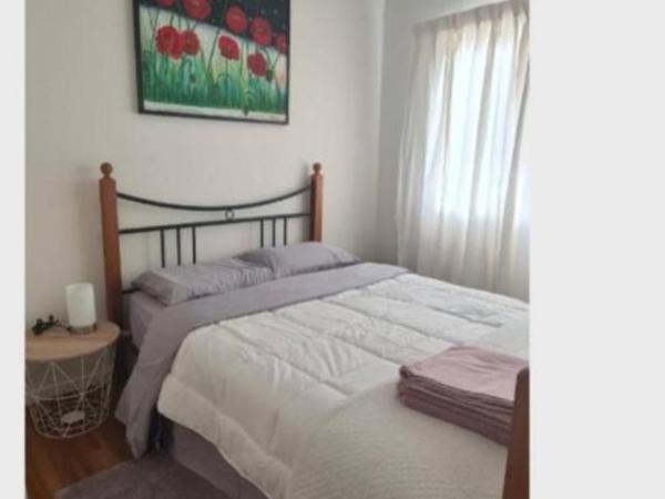 Rare GEM in Westgate : photo 1 de la chambre chambre double avec salle de bains commune