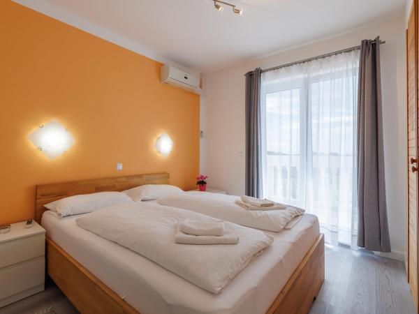 Guesthouse Halilagic : photo 3 de la chambre chambre double avec balcon