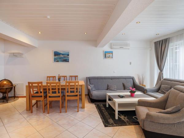 Guesthouse Halilagic : photo 2 de la chambre suite - vue sur jardin