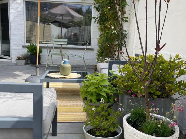 Guesthouse Poppies : photo 2 de la chambre chambre familiale avec terrasse