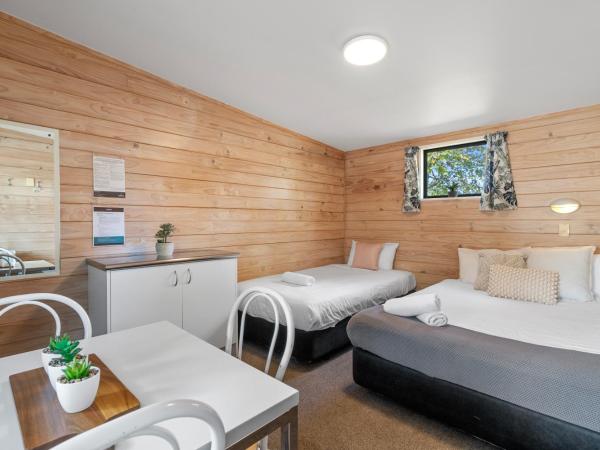 Tasman Holiday Parks - Christchurch : photo 1 de la chambre studio standard avec salle de bains commune (2 adultes)
