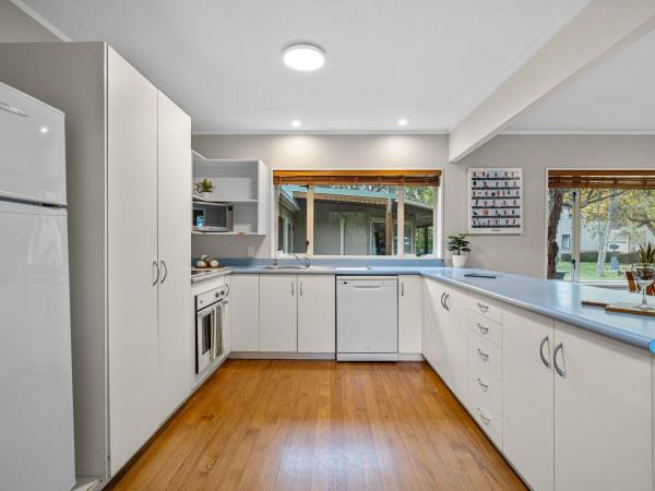 Tasman Holiday Parks - Christchurch : photo 5 de la chambre maison 4 chambres