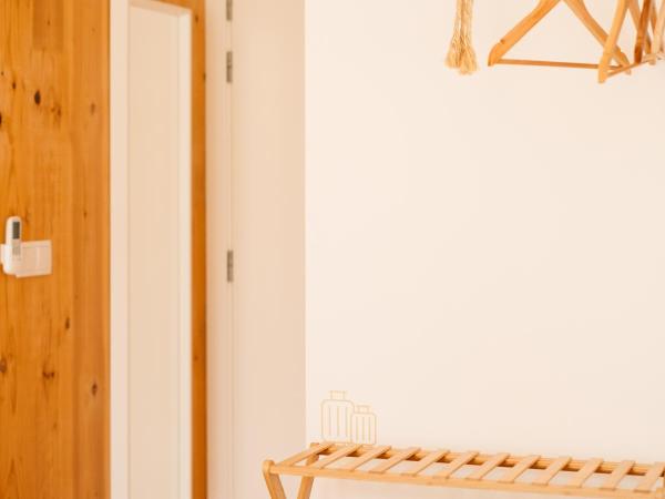 We Surf House : photo 6 de la chambre chambre double ou lits jumeaux - vue sur montagnes