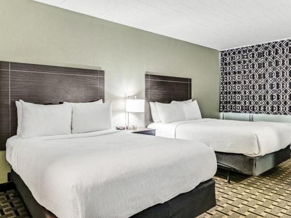 Quality Inn Detroit Downtown : photo 3 de la chambre chambre double avec 2 lits doubles