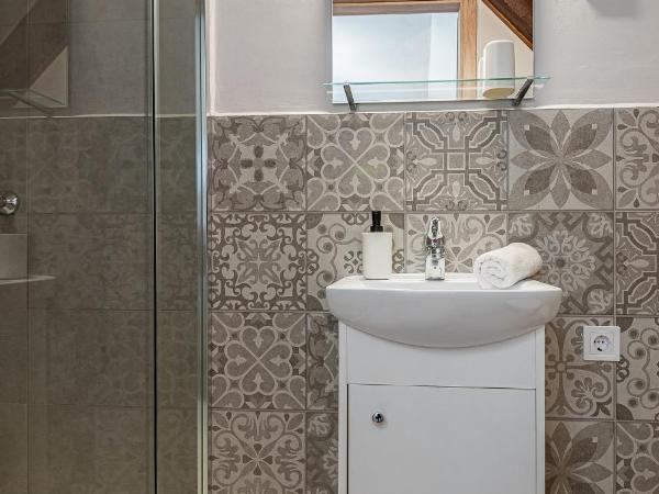 BLAHA ROOMS : photo 7 de la chambre chambre double ou lits jumeaux avec douche