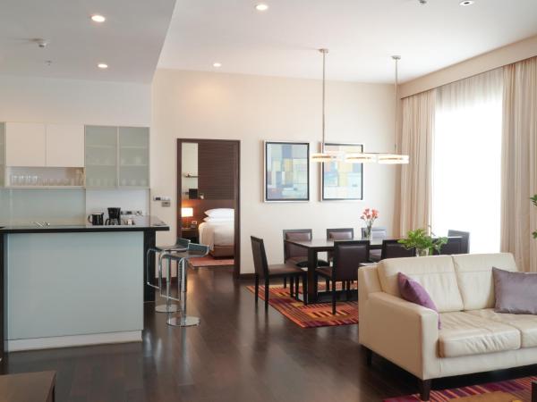 Marriott Executive Apartments - Sukhumvit Park, Bangkok : photo 2 de la chambre appartement 3 chambres avec vue sur la ville