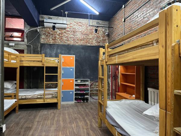 大连天天青旅民宿 : photo 3 de la chambre lit dans dortoir mixte de 10 lits