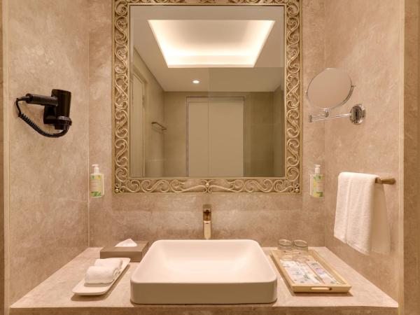 Lemon Tree Premier Budhanilkantha Kathmandu, Nepal : photo 7 de la chambre chambre lit king-size club