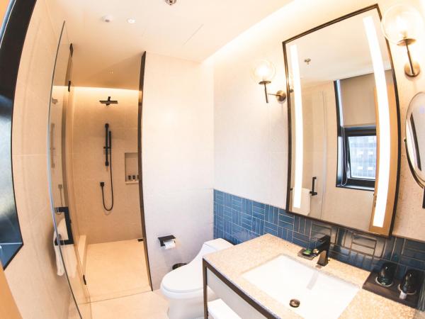 Four Points by Sheraton Shanghai Hongqiao : photo 3 de la chambre chambre lit king-size deluxe